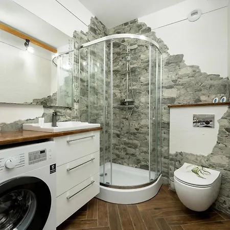 Appartement Exceptional Pet Friendly In By Renters Wrocław