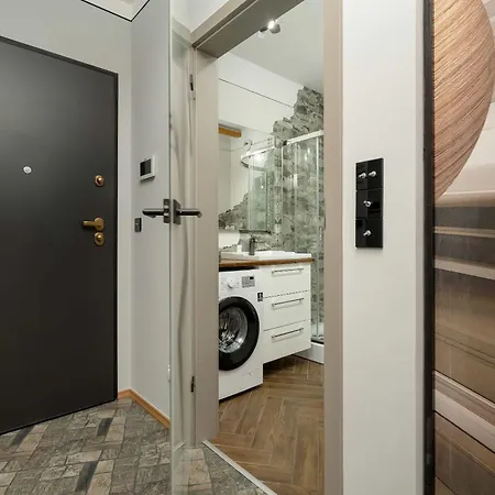 Exceptional Pet Friendly In By Renters Appartement