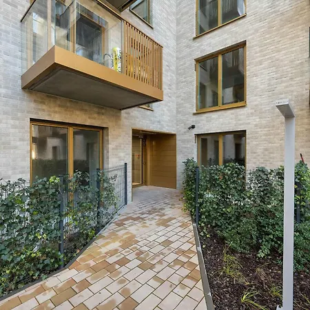 Exceptional Pet Friendly In By Renters